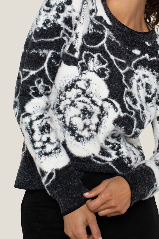 LIVERPOOL: Long Sleeve Floral Crewneck Sweater