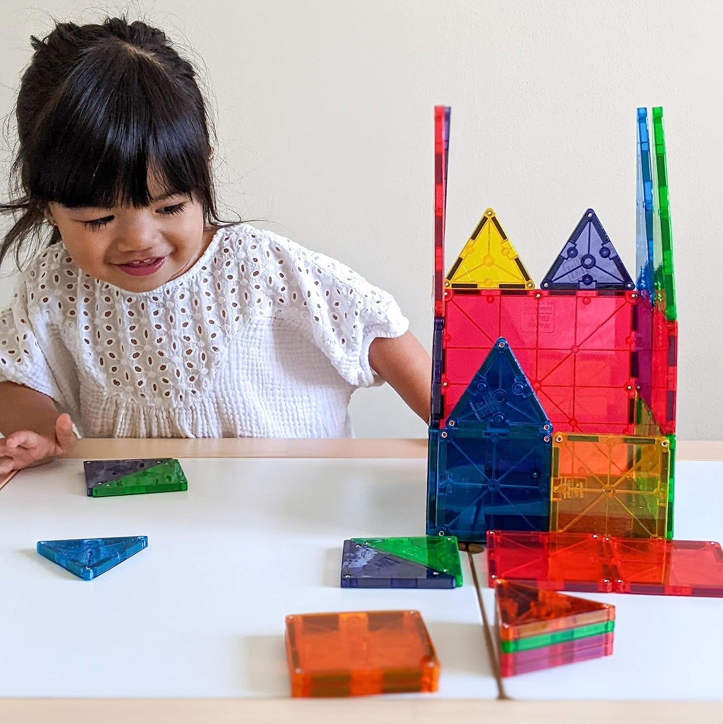Amazon-MAGNA-TILES Classic 32-Piece Magnetic Construction Se